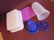 2 gebrauchte Teile von Tupperware Butterdose + Shaker