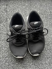 Getragene Lauf-/ Sportschuhe – Sammlerstück