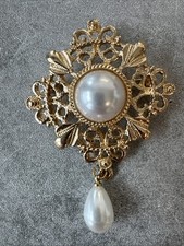 Brosche Anstecknadel Perle