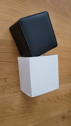 Große neutrale uhrenbox - große,