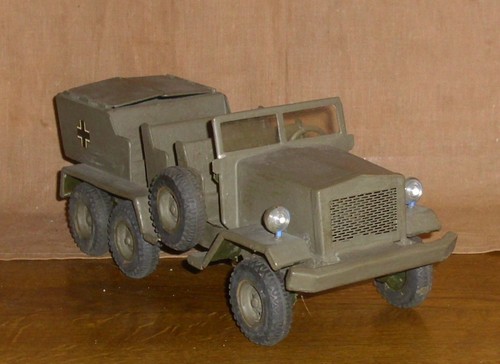 Militär-Truppentransporter-31