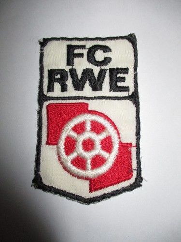 Ddr fußball aufnäher rot - aufnäher,