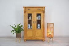 traumhaftes Gründerzeit Vertiko-Vitrine in Weichholz massiv von 1900 Jhd.