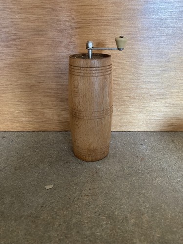Alter pfeffermühle aus - (n6),