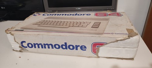 Commodore c64 boxed no - boxed,