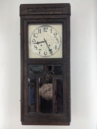 Antike wanduhr mit pendel - antike,