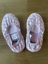 Gymnastikschuhe für