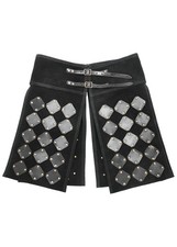 Wildleder Rock, Rüstung