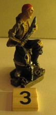 Skelett / Pirat / Freibeuter aus Kunststein Form 3