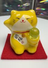 Winkekatze Lucky Cat Maneki-neko Glücksbringer Keramik Mitbringsel 5 cm Gelb