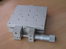 Kipp-Plattform für optische