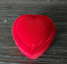 1 Stk. rotes Herz Samt Etui / Herzetui / Ringetui / Ringdose  / Geschenk