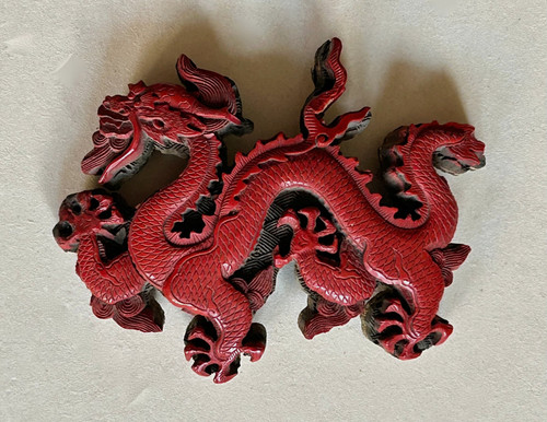 Geschnitzter rotlack drache - geschnitzter,
