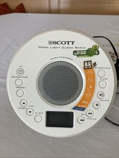 Scott Radio-Wecker m. Licht -  ‚Mood Light Clock Radio‘ - Farbeffekte