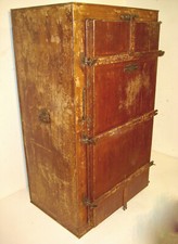 Metallschrank Industrie Design Reichspatent über 100 Jahre alt  Metall Schrank 