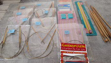 15 verschiedene Größen und Stärken von Strick-, Rundstricknadeln und Nadelspiel