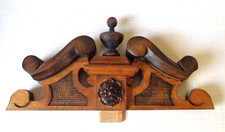 Älrere Krone Aufsatz für