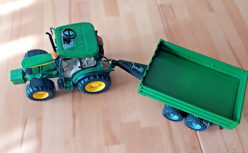 John deere traktor mit - john,