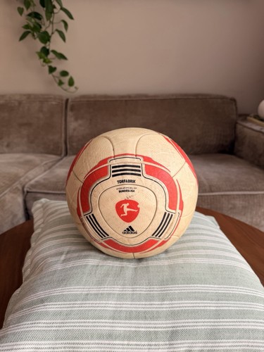 Adidas bundesliga jabulani - adidas,