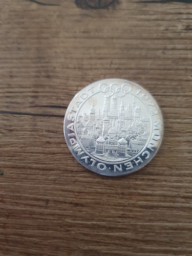 Medaille silber olympiastadt - medaille,