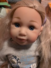 Große Zapf Creation Puppe 60 cm– halblanges blondes Haar– beweglich