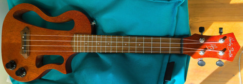 Ukulele konzert - ukulele, e-ukulele