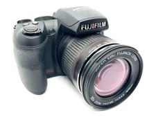 Fujifilm Finepix HS20 EXR Bridgekamera mit 4.2-126mm 1:2.8-5.6 Digitalkamera