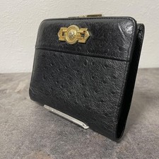 Versace schwarze Leder-Geldbörse mit Doppelfaltung und Metallplatte kompakt g...