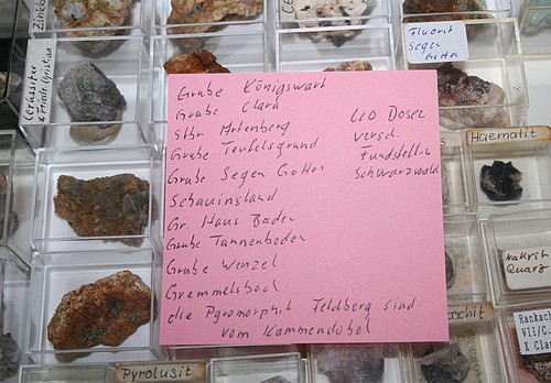 Mineralien lot dosen - 40,