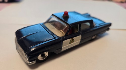 Ford fairlane police dinky - fairlane,