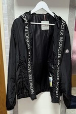 Moncler Windbreaker Herren Jacke Gr. 6 XL Schwarz Kapuze Logo Tape kaum getragen