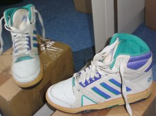 neuer Einzelschuh links