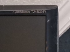 Samsung SyncMaster T24B301Y 24 Zoll HD LED Monitor - Schwarz