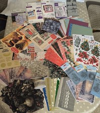 Ca. 180 tlg. Bastelset Weihnachten m. Stanzformen / Stempeln Pippinwood etc.