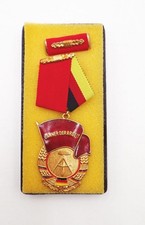 Banner der Arbeit DDR Orden