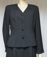 Laura Ashley Jacke 40 schwarz Blazer festlich Hochzeit bestickt vintage geblümt