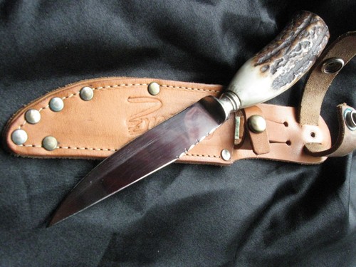 Jagdnicker aus solingen - aus,