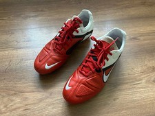 FOOTBALL BOOTS-CLEATS- NIKE -