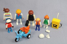 Playmobil Figuren Konvolut Kinder mit Dreirad und Spielzubehör / Sandkasten