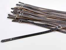 Stahlhelm Kinnriemen Wehrmacht. Aluminiumbeschläge für frühe Helme, datiert 1938