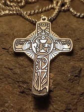 Halskette in Silber Jesus Kreuz Kruzifix Kelch des Lebens Edelstahl Christen Got