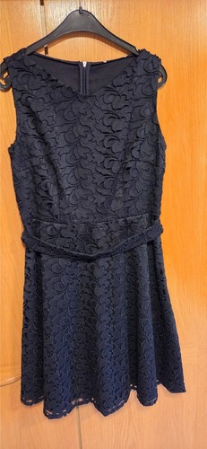 Kleid mit spitze hugo - kleid,