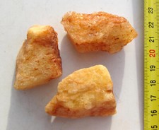 Danburit gelb, 3 Rohedelsteine Minerale, 98 g, (Mk2929)