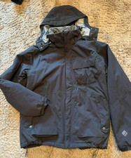 Salomon Snowboardjacke XL – technisch ausgestattet – detailreich - kaum getragen