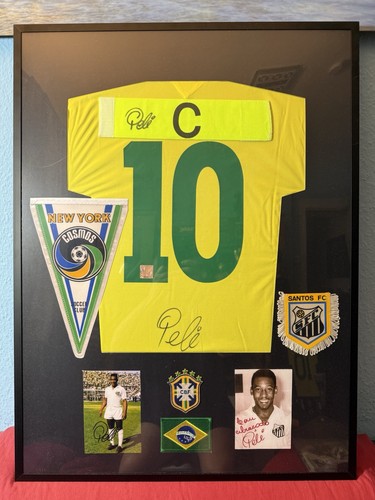Pelé signed brasilien jersey - signed,