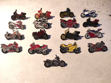 17 Pins, Anstecknadeln