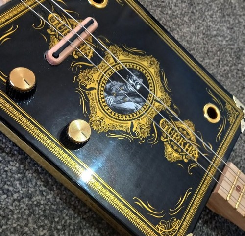 Cigar box gitarre saitige - box,