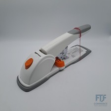 Amazon Basics Profi-Heftgerät, 130 Blatt, Silber