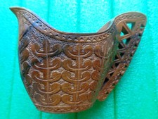 Holzkännchen Schnitzerei