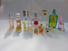 18 leere Flakons Parfümflaschen Parfum Miniaturflakons Setzkasten für SAMMLER
